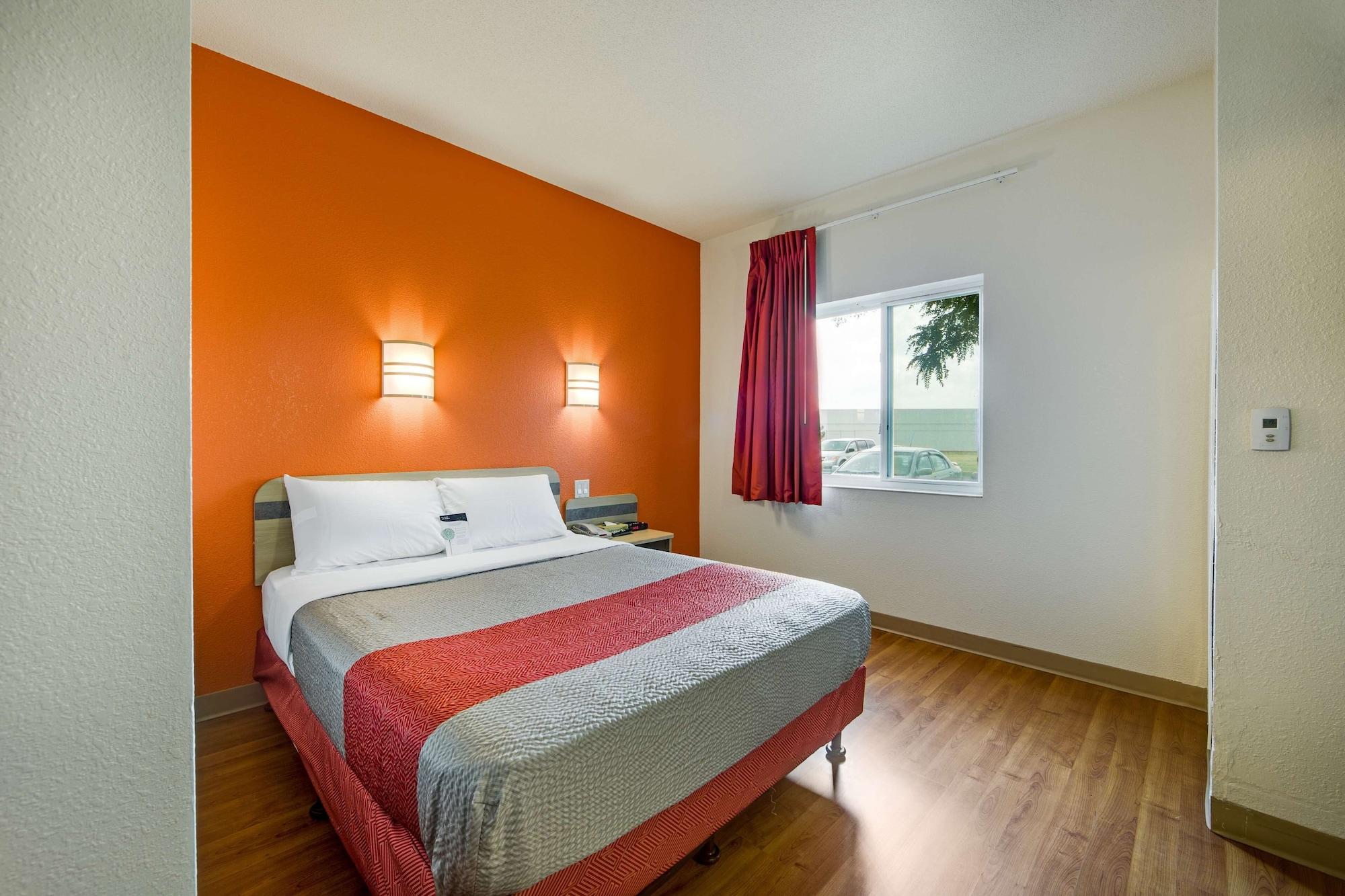 Motel 6-Brampton, On - Toronto Eksteriør billede